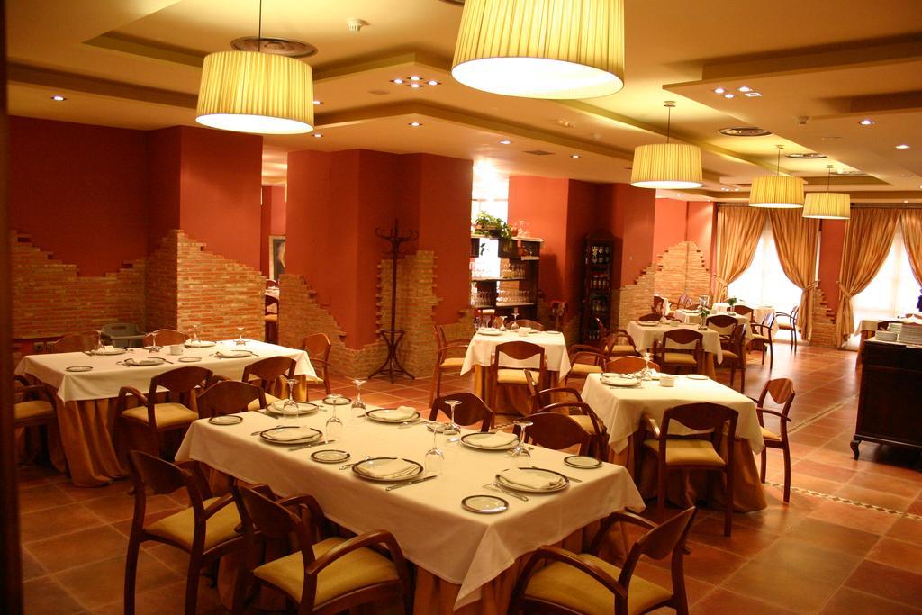 Hotel Cervantes Linares  Restaurant photo